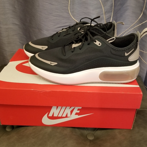 Nike Shoes - Nike Air Max Thea